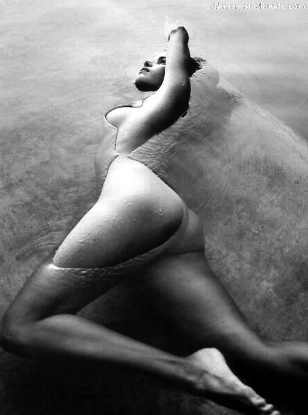 Patricia Velasquez Nude Photos Collection 2