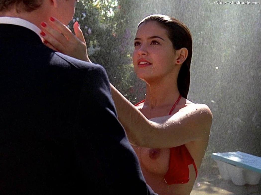 Phoebe Cates Topless In Fast Times At Ridgemont High 13