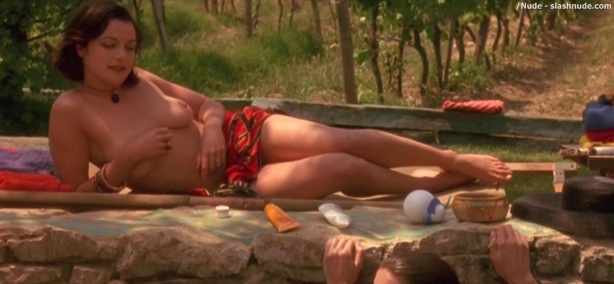 Rachel Weisz Topless For Tan In Stealing Beauty Photo 16 Nude