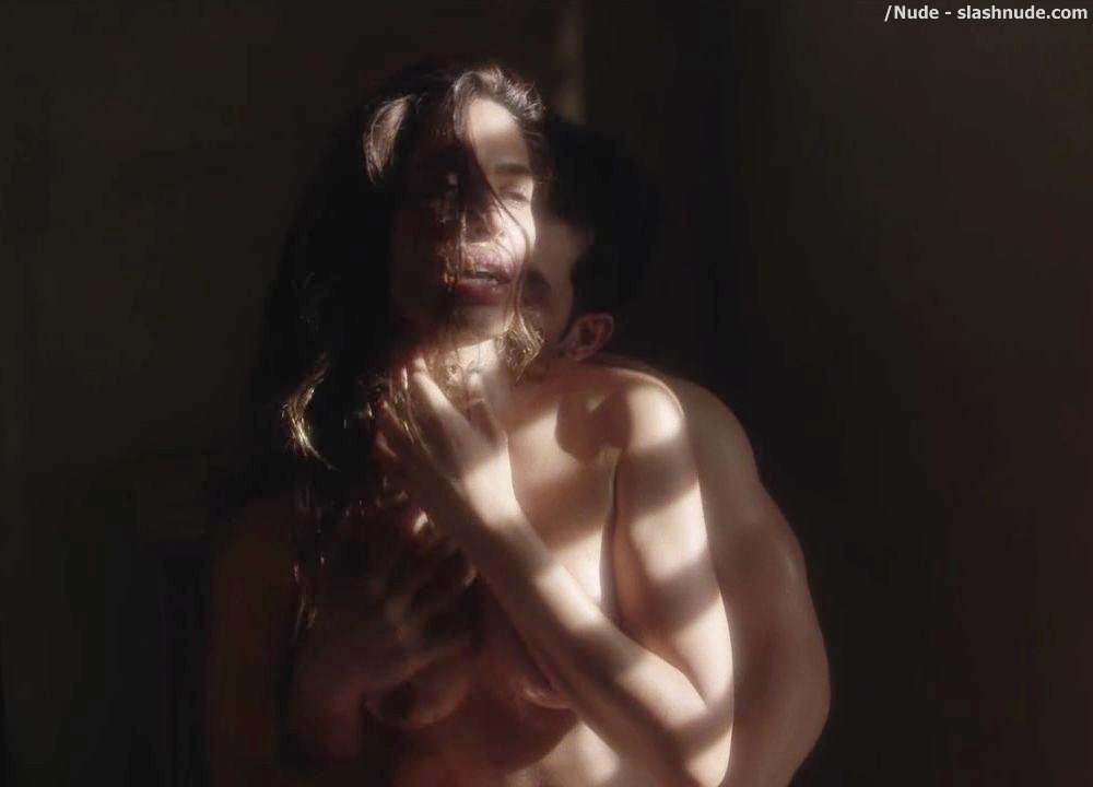 Rayna Tharani Nude In The Young Pope 10