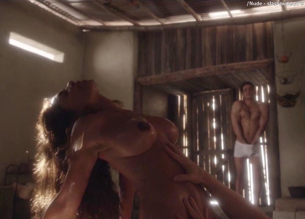 Rayna Tharani Nude In The Young Pope 22