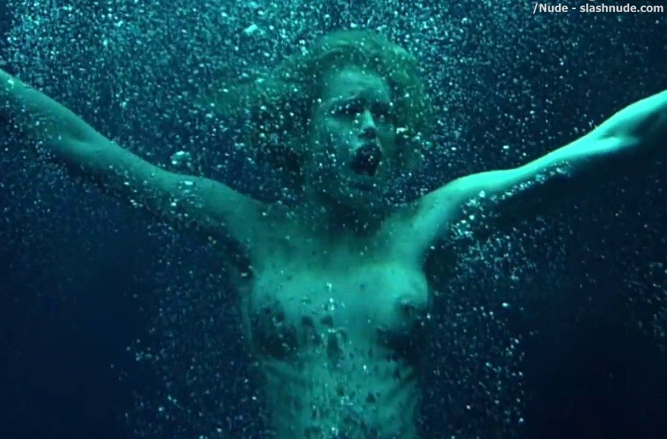 Rebecca Romijn Nude Top To Bottom In Femme Fatale 14
