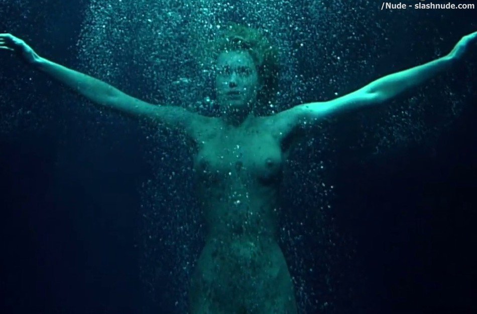 Rebecca Romijn Nude Top To Bottom In Femme Fatale 9