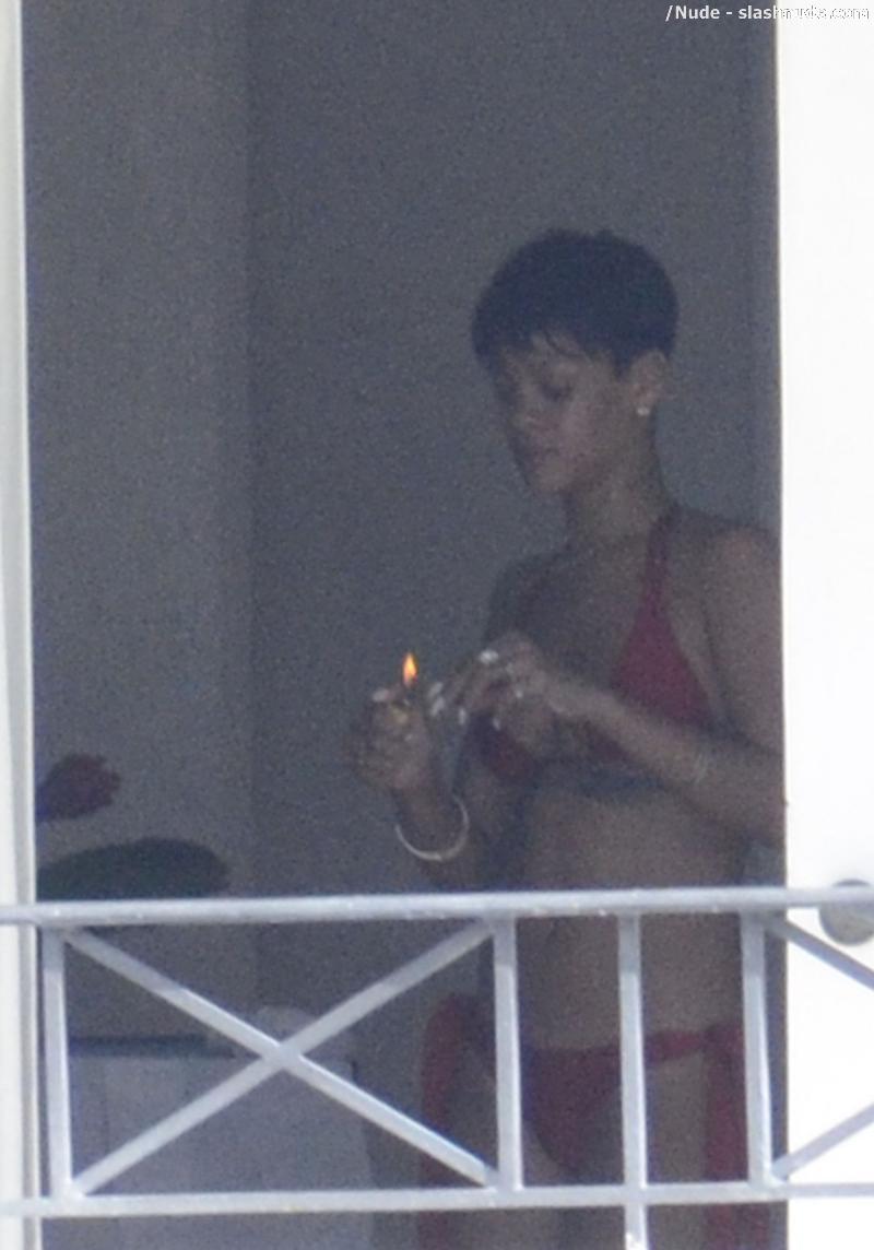 Rihanna Nude In Bedroom Changing Out Of Her Bikini 11