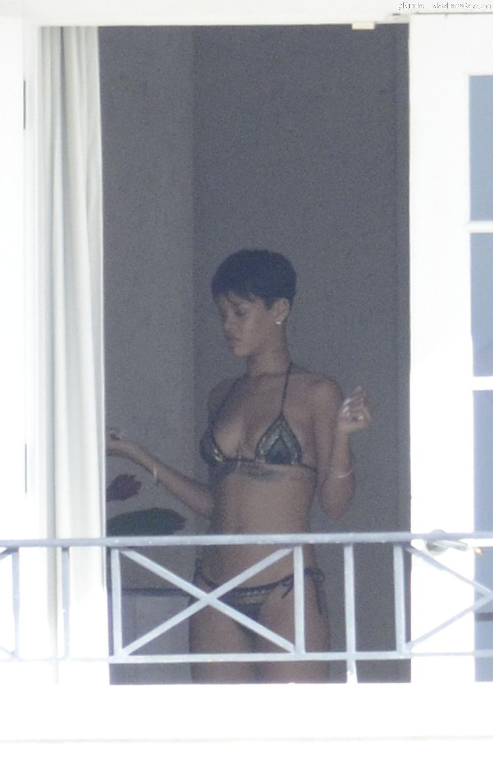 Rihanna Nude In Bedroom Changing Out Of Her Bikini 2