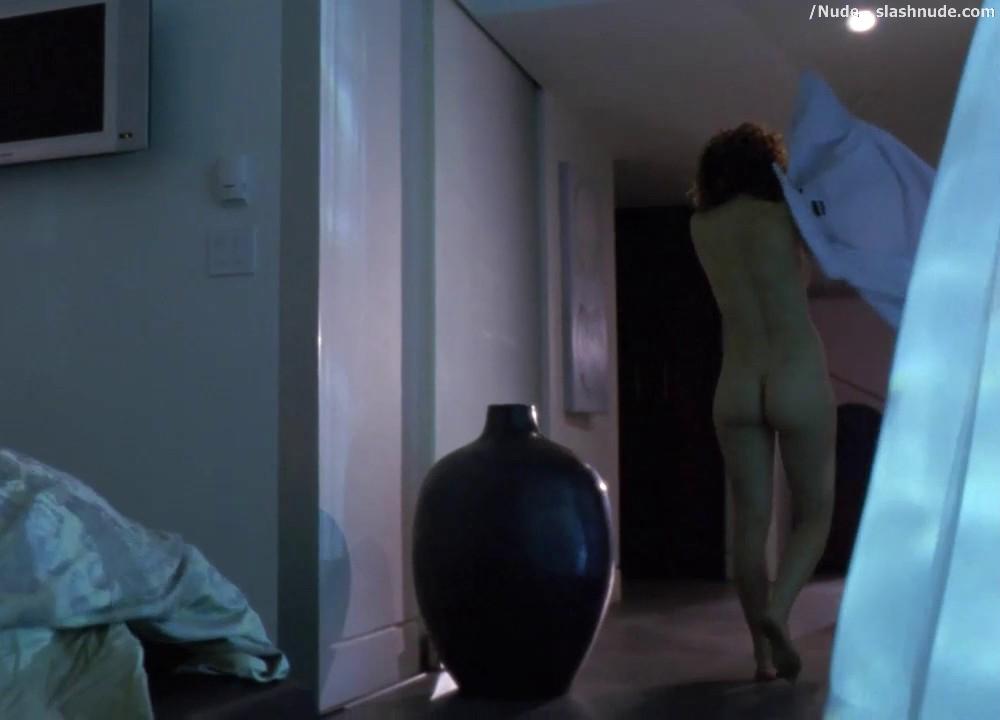 Robin Sydney Nude In Masters Of Horror 27