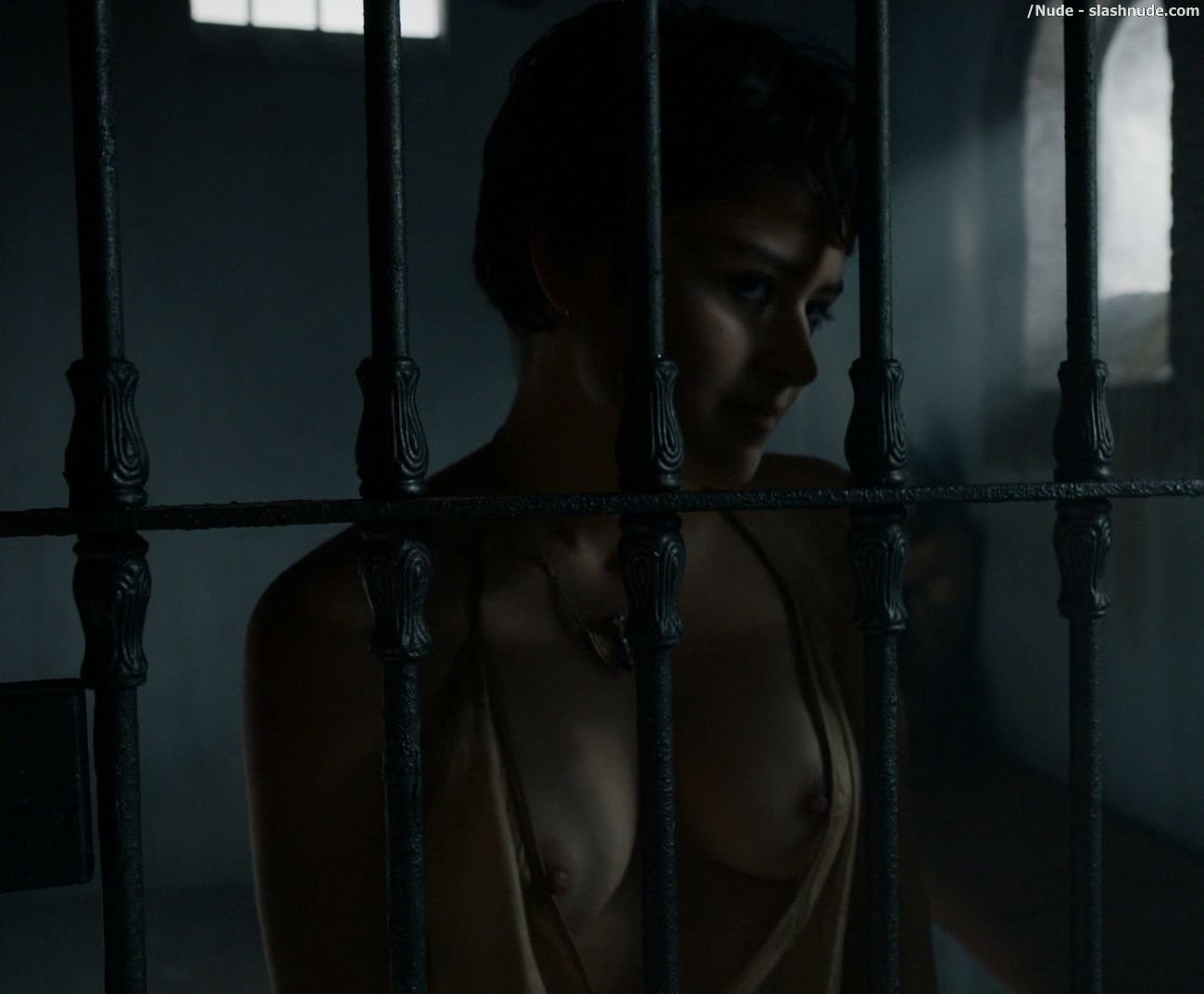 Rosabell Laurenti Sellers Topless In Game Of Thrones 21
