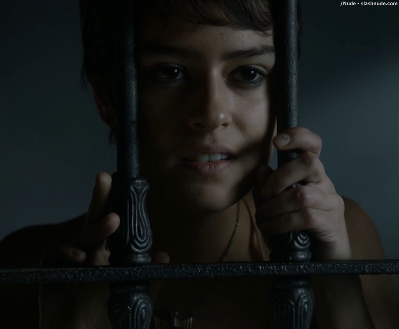 Rosabell Laurenti Sellers Topless In Game Of Thrones 4