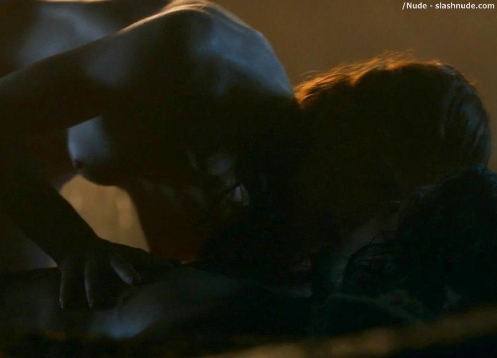 Rose Leslie Nude From Top To Bottom On Game Of Thrones 17