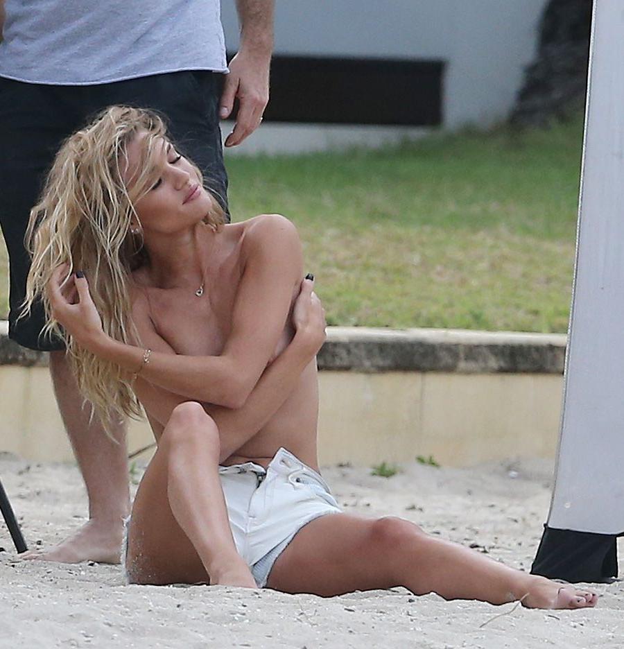 Rosie Huntington Whiteley Topless For Photo Shoot At Beach 1