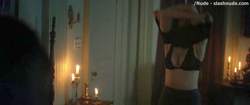 Sarah Power Topless In The Hexecutioners 2