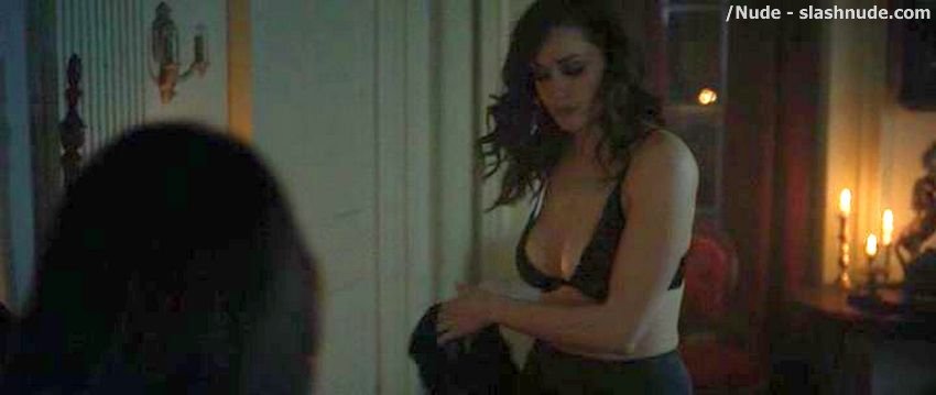 Sarah Power Topless In The Hexecutioners 3