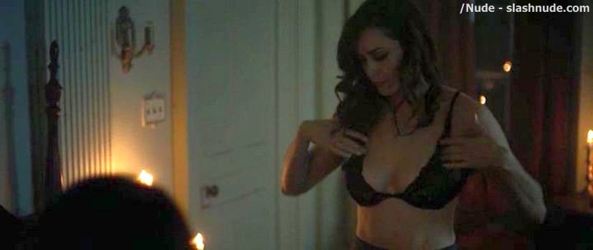 Sarah Power Topless In The Hexecutioners 4