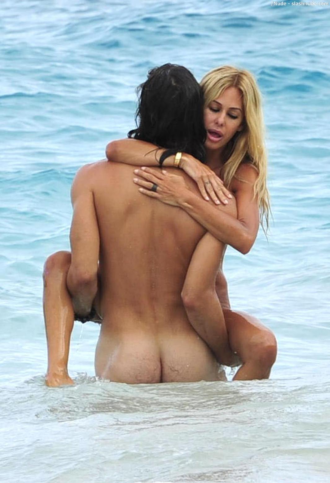 Shauna Sand Nude Giving Blowjob And Having Sex At Beach 9