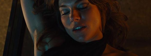 Sienna Miller'S Sex Scene In Movie 37