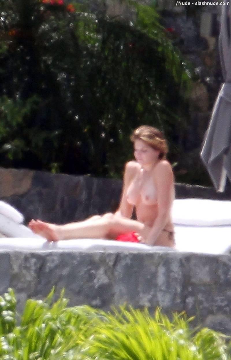 Stephanie Seymour Topless Sunbathing On Holiday 5