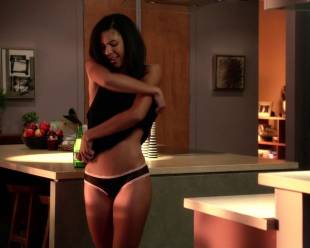 alice hunter topless and casual on house of lies 9095 4