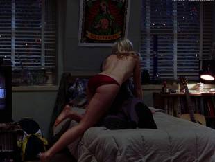 amy smart topless in road trip 0421 15
