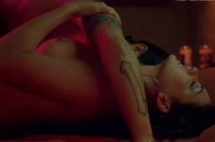 anne hathaway nude in havoc 3250 28