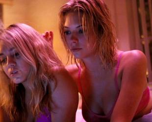 ashley benson nipples cameo in spring breakers 0948 8