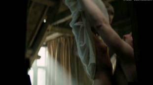 cara delevingne nude debut in tulip fever 3101 1