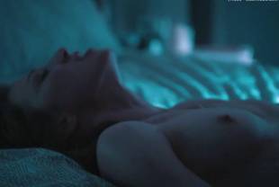carrie coon nude sex scene from the leftovers 3594 19