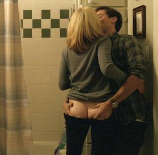 elizabeth banks nude ass bared in the details 4739 6