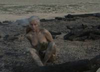 emilia clarke naked and dirty in game of thrones 0610 5
