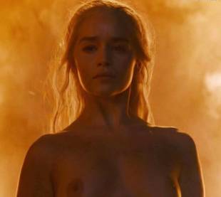 emilia clarke nude and fiery hot on game of thrones 6449 27