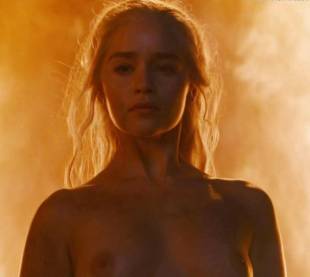 emilia clarke nude and fiery hot on game of thrones 6449 28