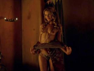 gwendoline taylor nude and full frontal with ellen hollman naked 8260 25