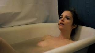 jaime ray newman nude sex in the shower in rubberneck 7723 13