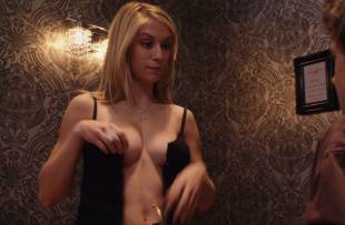 jennifer holland topless in the change room from american pie 8347 3