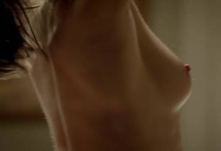 jennifer thompson nude sex scene from femme fatales 2871 10