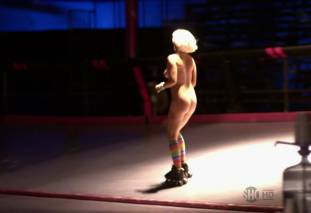 jessica kiper nude and full frontal in rollerskates on weeds 9275 13