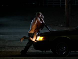karolina wydra topless on hood of car on true blood 0652 14