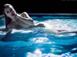 khloe kardashian nude top to bottom in pool photoshoot 2826 6