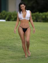 kim kardashian bares breasts in wet see through top 0131 5