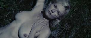 kirsten dunst nude scenes from melancholia 0741 15