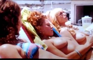 laura prepon topless with jo newman in lay favorite 6780 13