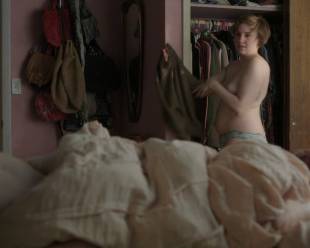 lena dunham topless for a quick change on girls 8038 13