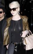 lindsay lohan breasts prove she wasnt shopping for a bra 5034 10