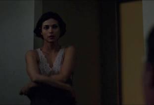 morena baccarin topless with hands down dude pants on homeland 6155 1