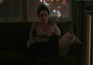 riley keough topless in the girlfriend experience 5808 11