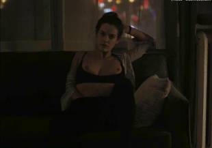 riley keough topless in the girlfriend experience 5808 13