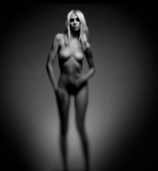 taylor momsen nude because she pretty reckless 7585 2