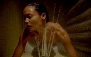 thandie newton topless breasts revealed in rogue 5084 1