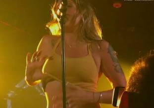 tove lo flashing breasts in sydney melbourne concerts 8479 2