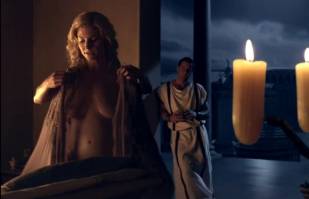 viva bianca naked to convince on spartacus vengeance 3187 10