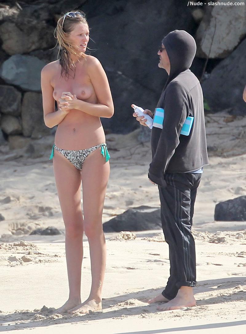 Toni Garrn Topless Cool At Beach For Photoshoot 8